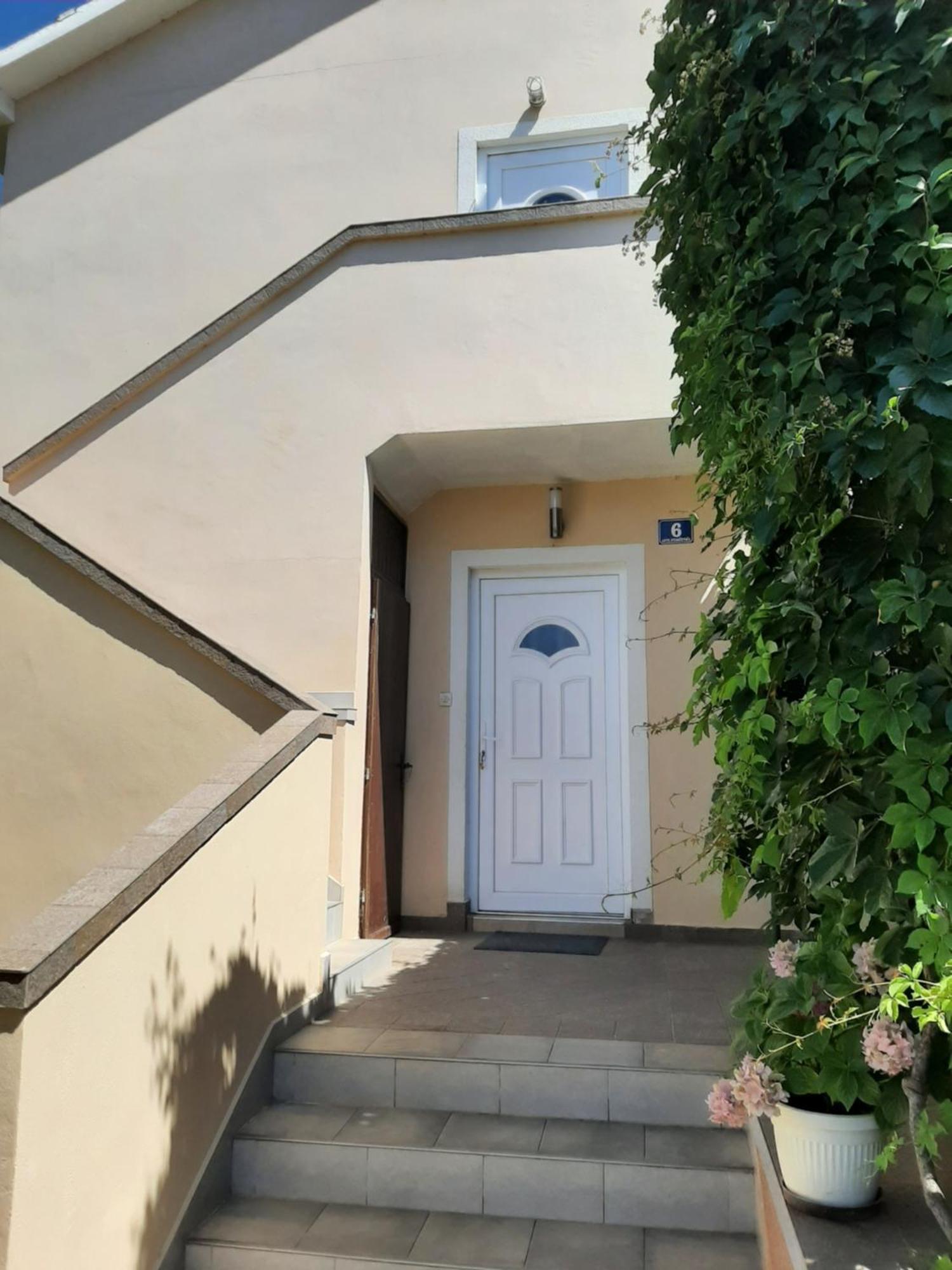 Apartmani Marija Povljana Rom bilde