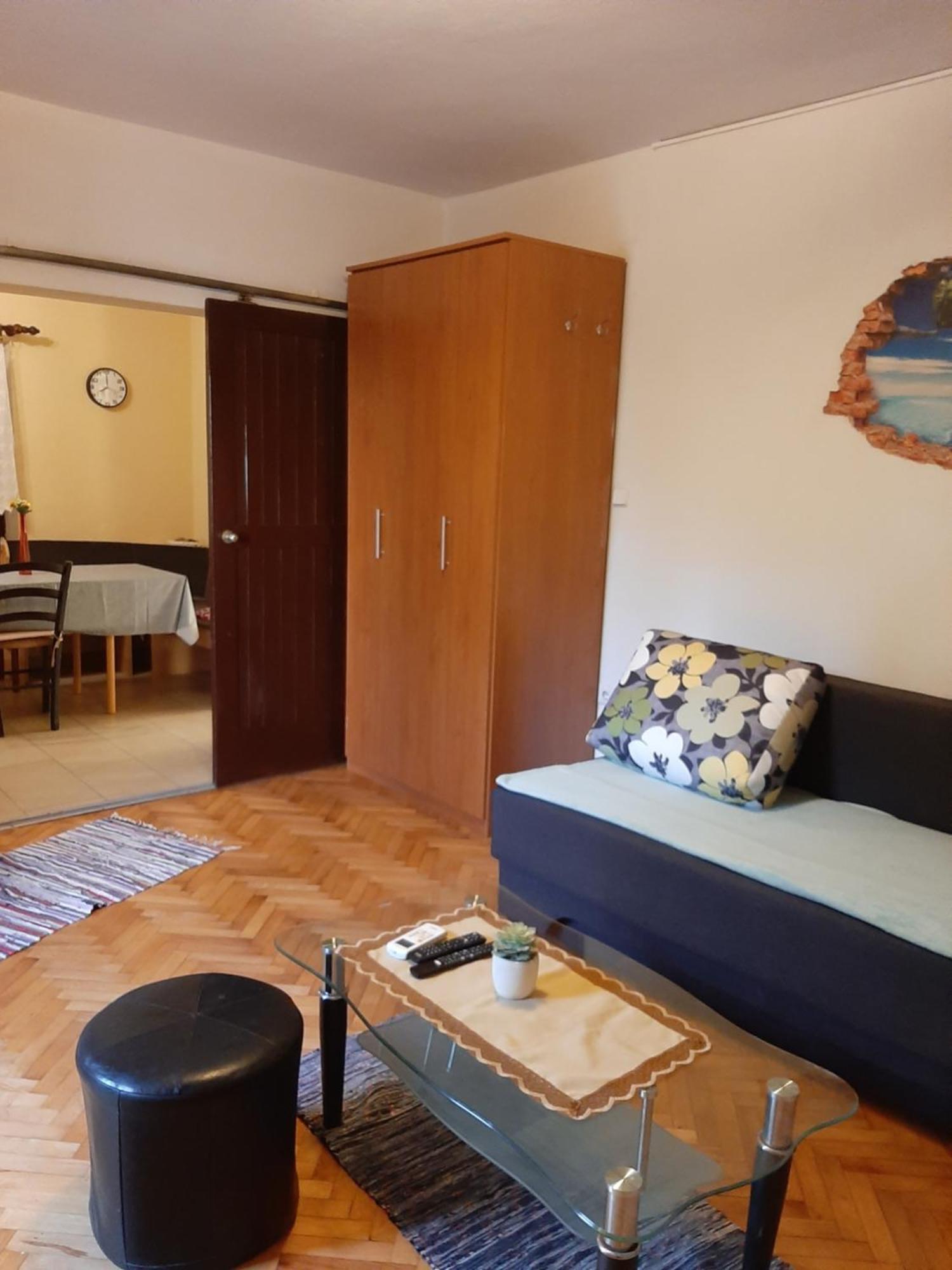 Apartmani Marija Povljana Rom bilde